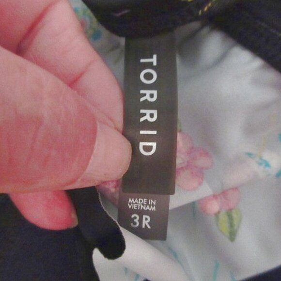 Torrid Hula Girls Tankini Top Size 3X Underwire Peplum Swim Top Pineapples Tiki - Picture 6 of 12